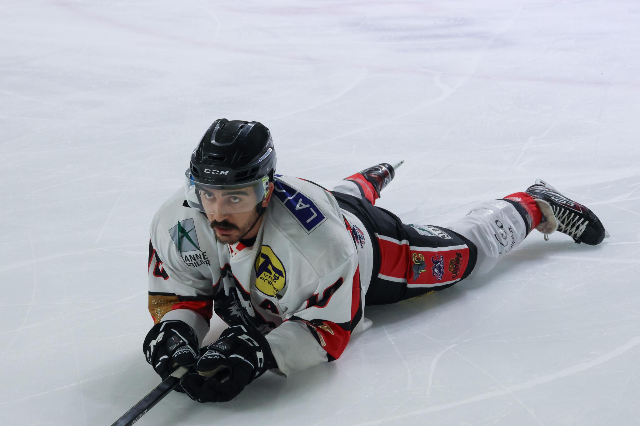 Besançon 2 - 5 HC Savoie