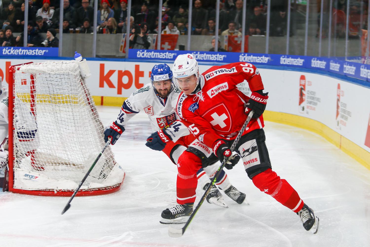 Switzerland 2 - 3 Czech Republic