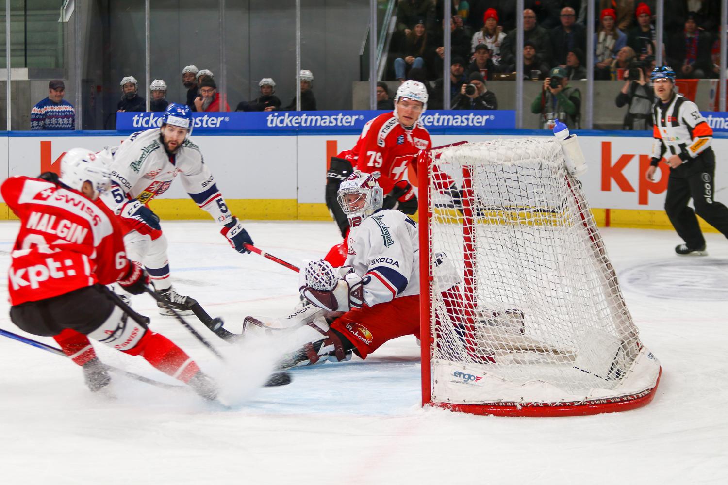 Switzerland 2 - 3 Czech Republic