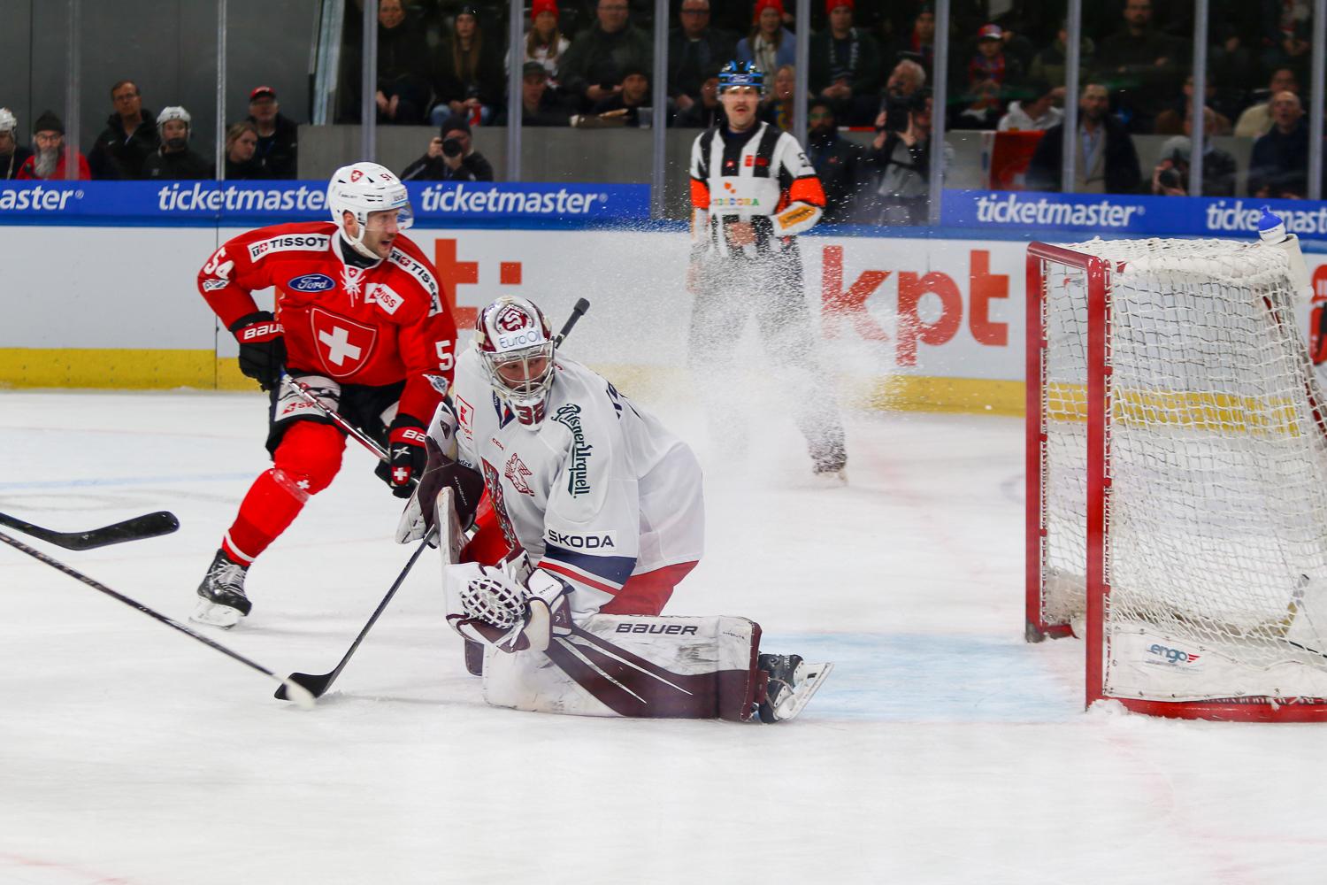 Switzerland 2 - 3 Czech Republic