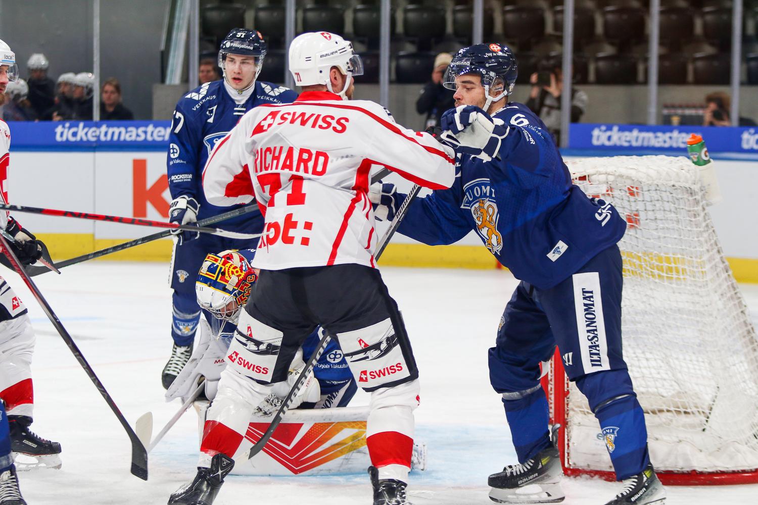 Switzerland 3 - 4 Finland