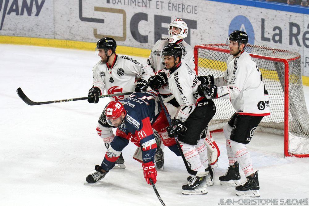 Grenoble  5 - 1 Amiens 