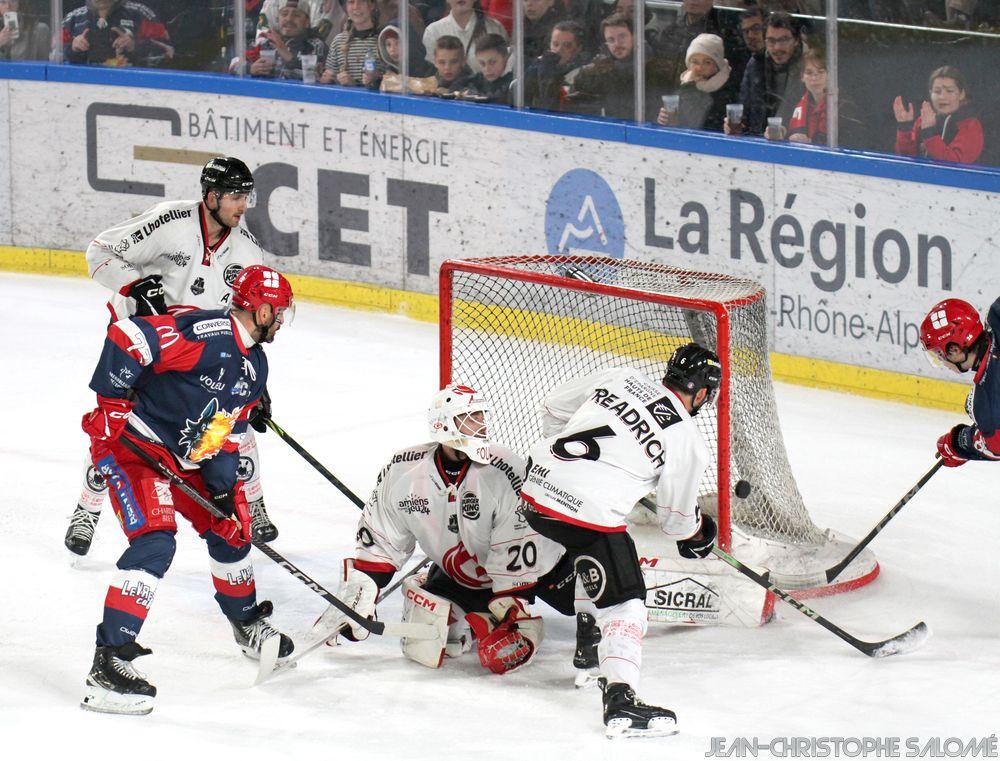 Grenoble  5 - 1 Amiens 