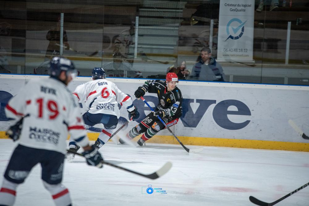 Mont-Blanc 4 - 5 Caen 