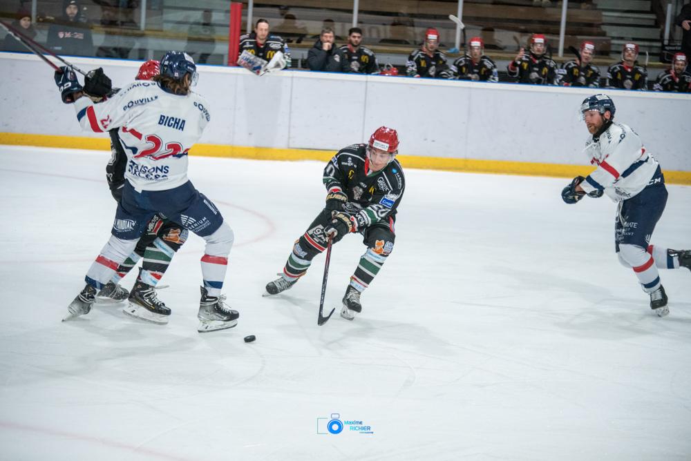 Mont-Blanc 4 - 5 Caen 