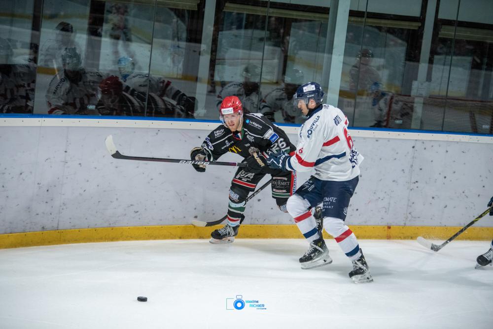 Mont-Blanc 4 - 5 Caen 