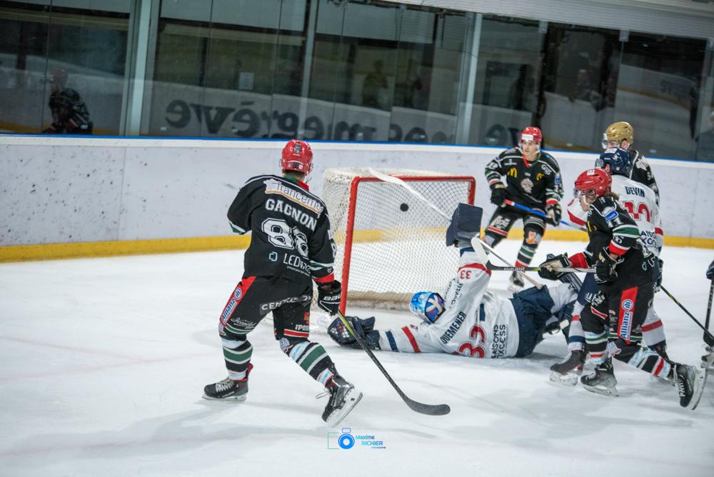 Mont-Blanc 4 - 5 Caen 