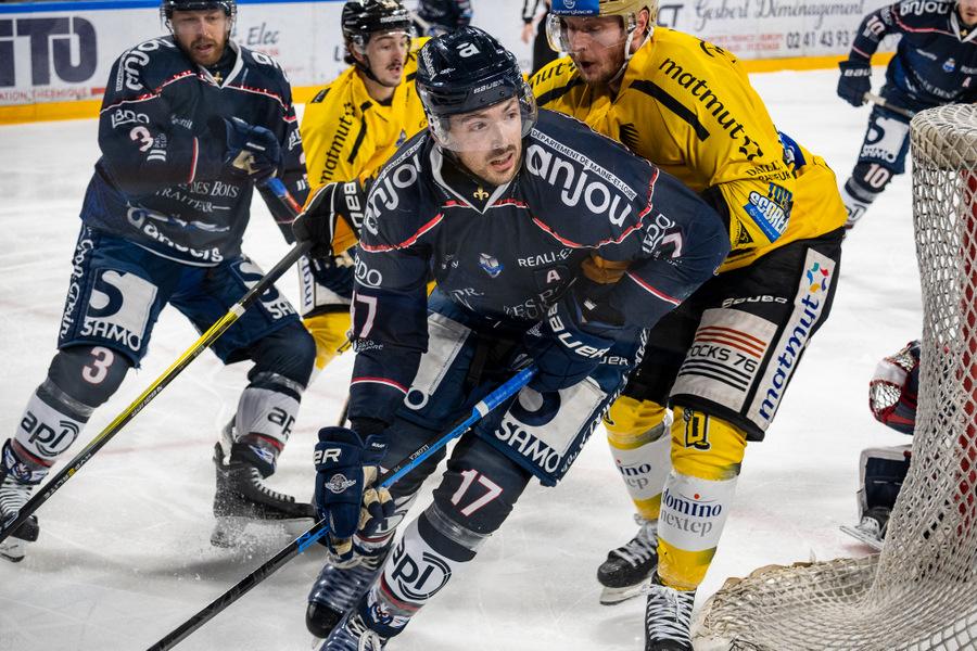 Angers  3 - 6 Rouen