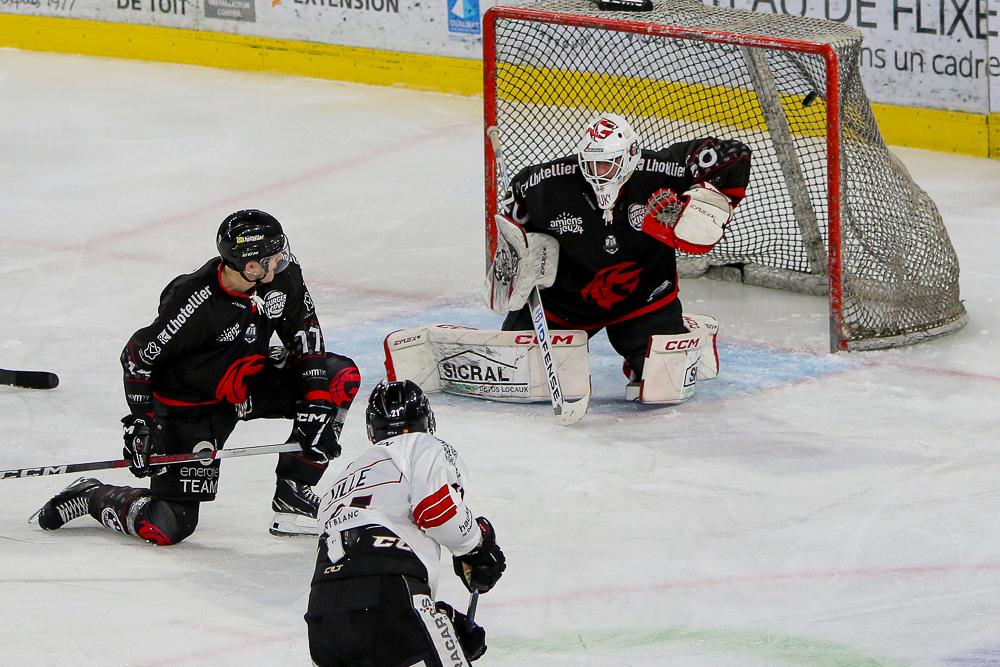 Amiens  5 - 3 Chamonix 