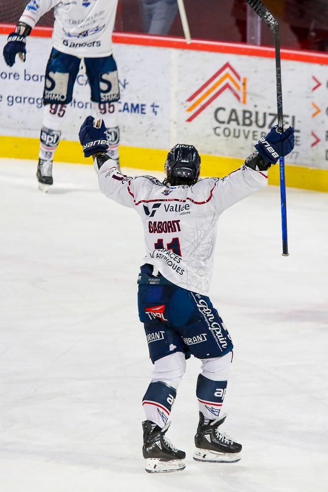 Amiens  1 - 6 Angers 