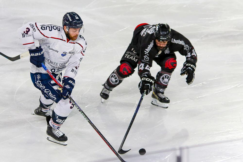 Amiens  1 - 6 Angers 