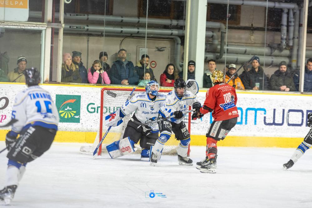 Chamonix  3 - 2 Gap 
