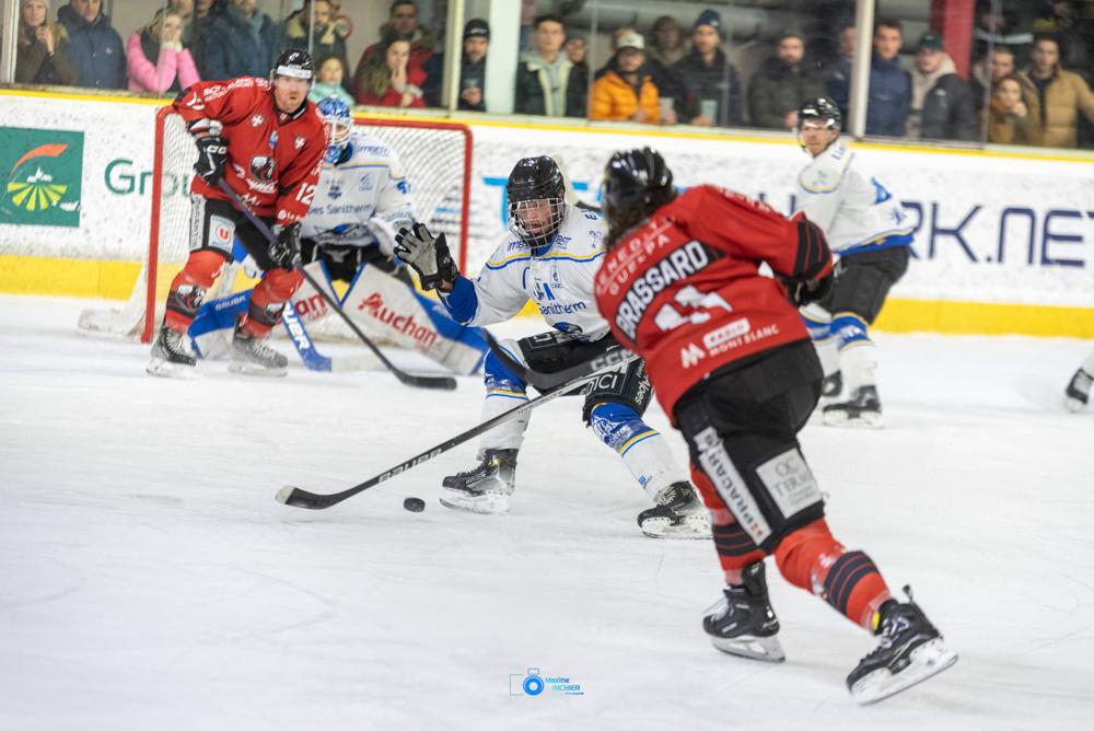 Chamonix  3 - 2 Gap 