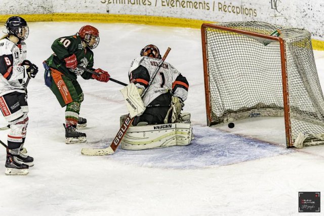 Photo hockey match Cergy-Pontoise / Féminin - Neuilly/Marne Féminin le 06/01/2024