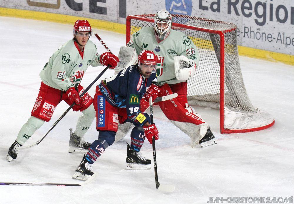Grenoble  2 - 3 Cergy-Pontoise