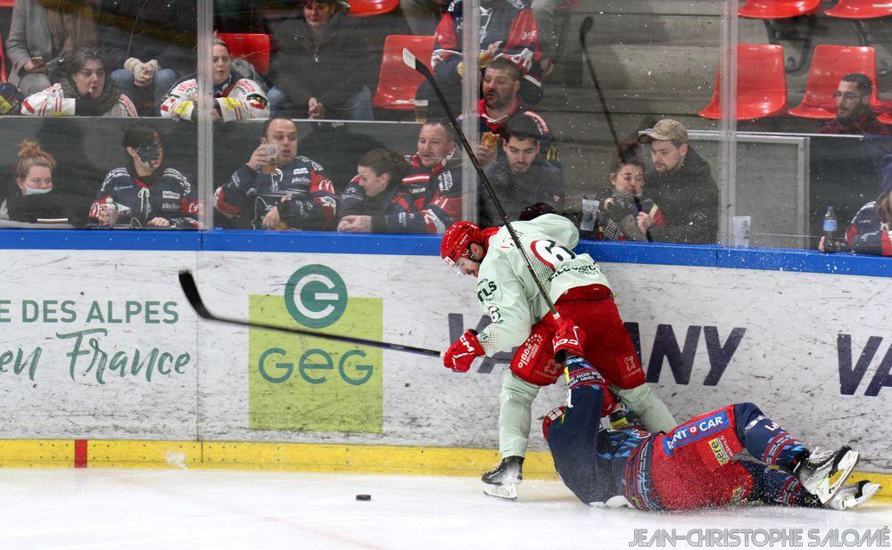 Grenoble  2 - 3 Cergy-Pontoise