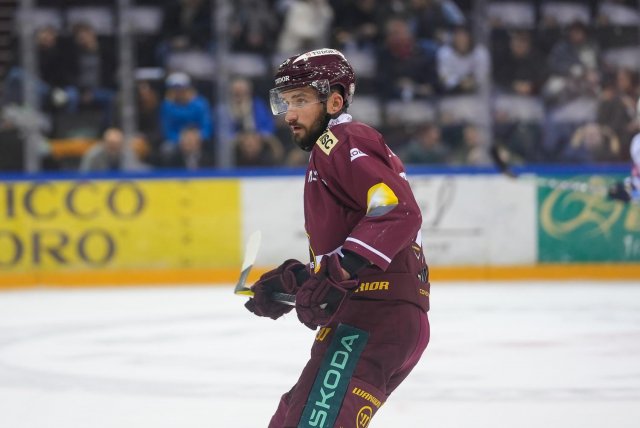 Photo hockey match Genève - Zug le 12/01/2024