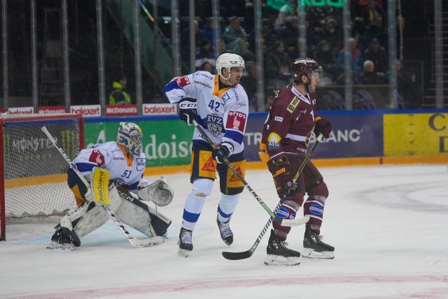 Photo hockey match Genève - Zug le 12/01/2024