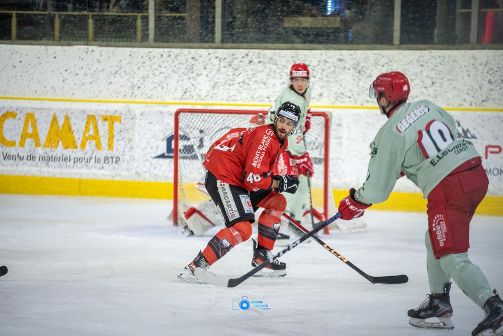Chamonix  1 - 3 Cergy-Pontoise