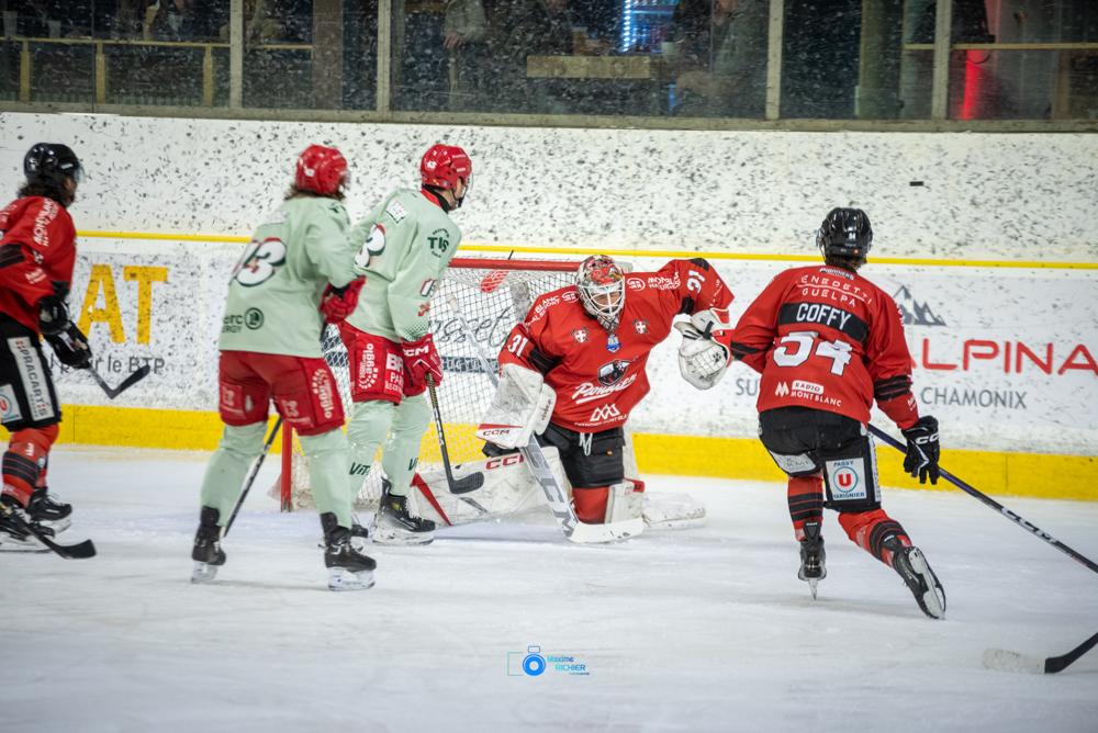 Chamonix  1 - 3 Cergy-Pontoise