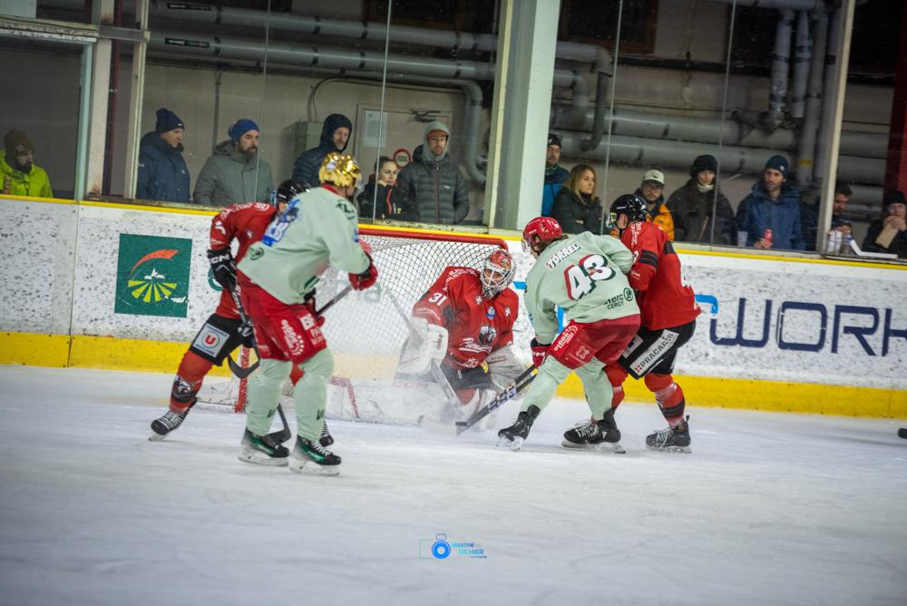 Chamonix  1 - 3 Cergy-Pontoise