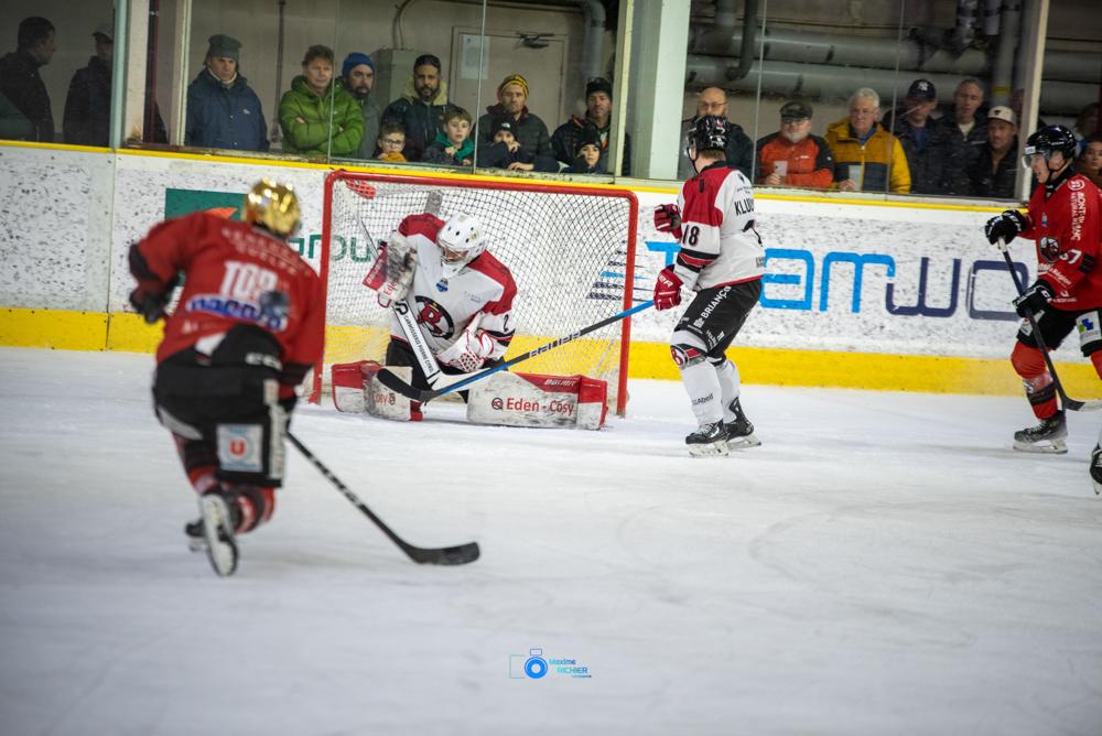 Chamonix  7 - 4 Briançon 