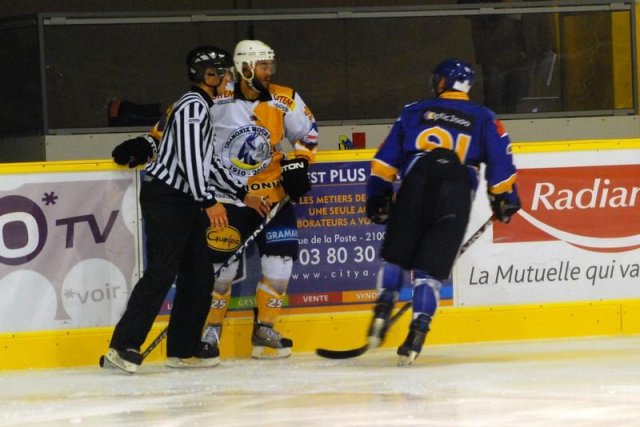 Photo hockey match Dijon  - Chamonix  le 10/10/2009