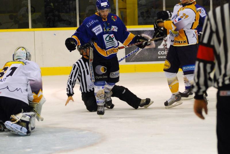 Dijon  4 - 1 Chamonix 