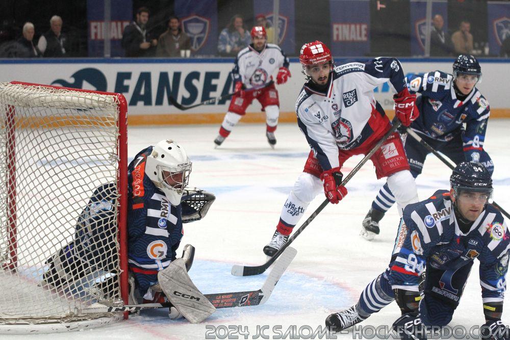 Dunkerque 4 - 7 Grenoble 