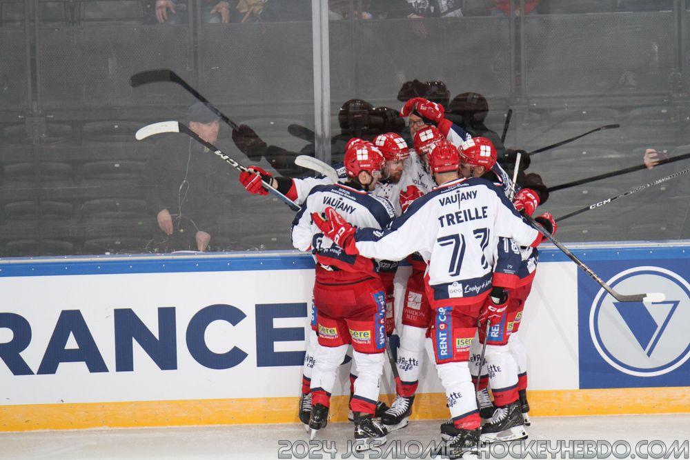 Dunkerque 4 - 7 Grenoble 