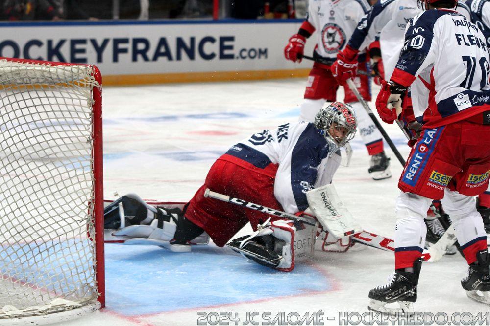Dunkerque 4 - 7 Grenoble 