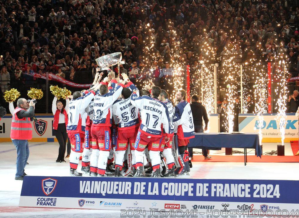 Dunkerque 4 - 7 Grenoble 