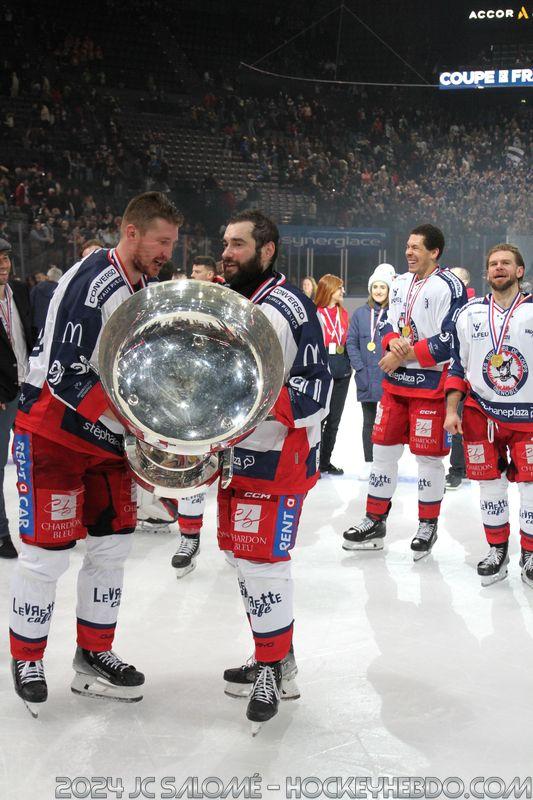 Dunkerque 4 - 7 Grenoble 