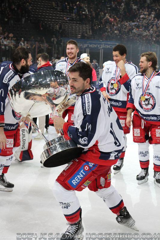 Dunkerque 4 - 7 Grenoble 
