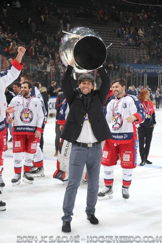 Dunkerque 4 - 7 Grenoble 