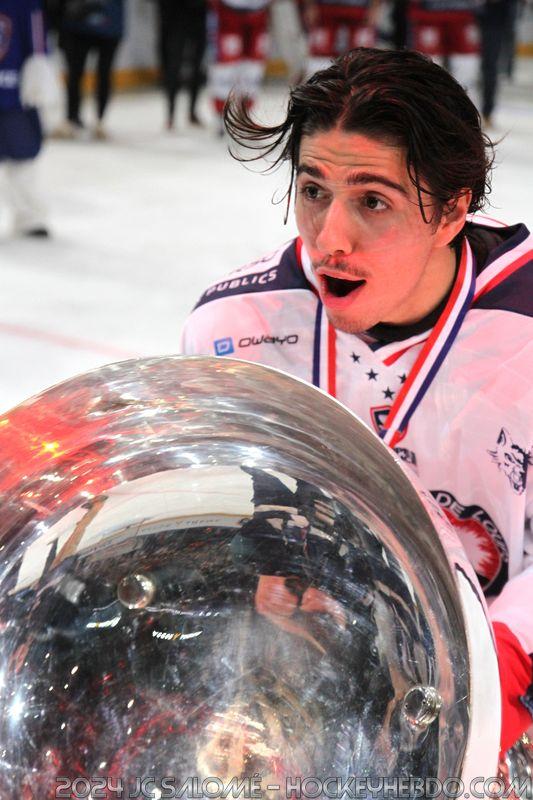 Dunkerque 4 - 7 Grenoble 