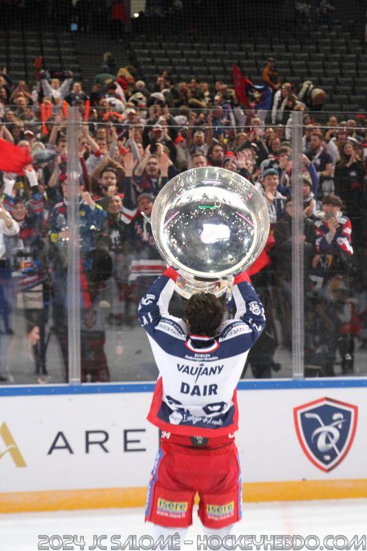Dunkerque 4 - 7 Grenoble 