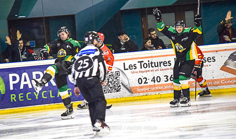 Nantes 7 - 0 Mont-Blanc