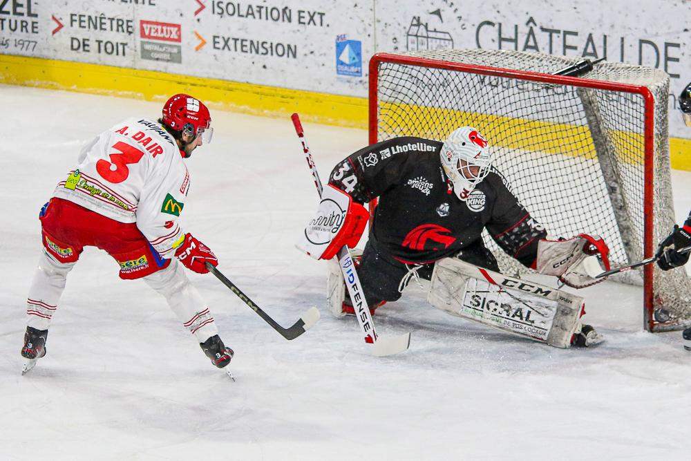 Amiens  3 - 4 Grenoble 