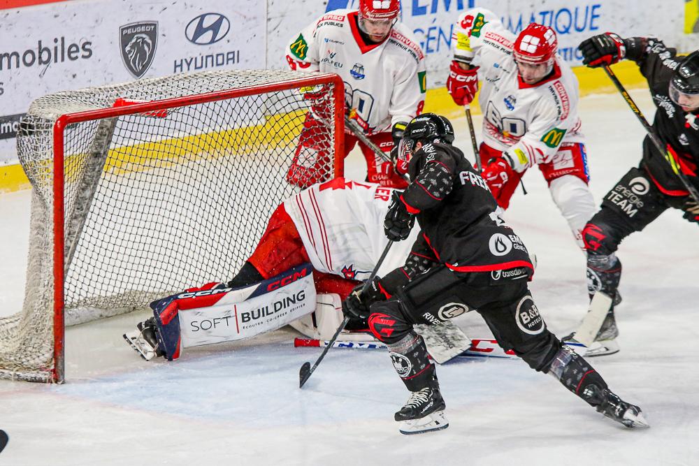 Amiens  3 - 4 Grenoble 