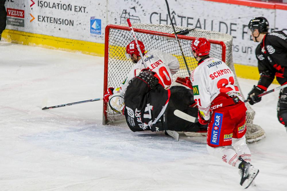 Amiens  3 - 4 Grenoble 