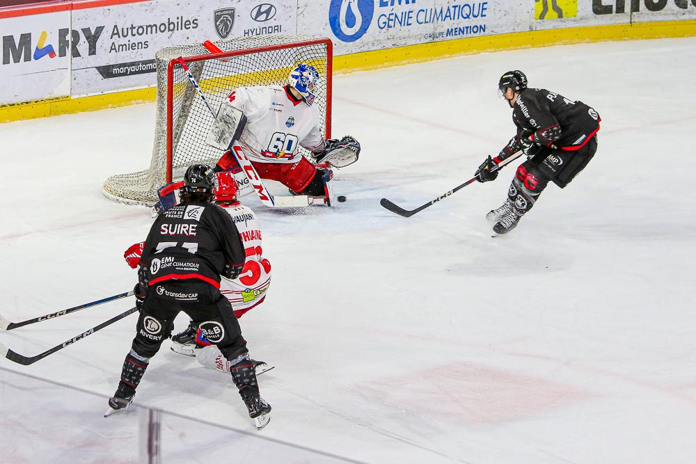 Amiens  3 - 4 Grenoble 