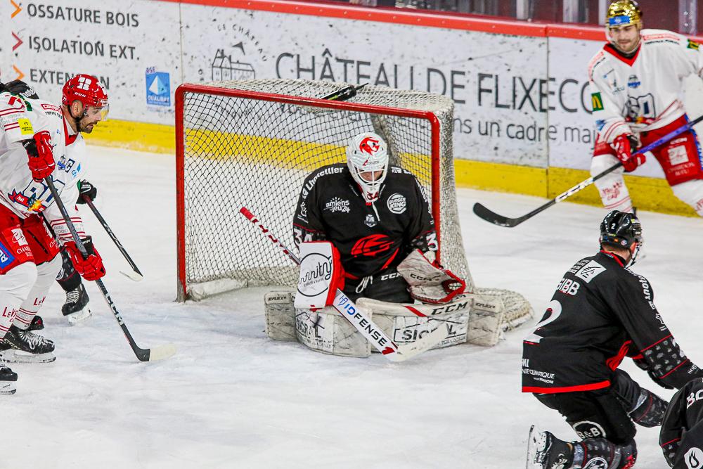 Amiens  3 - 4 Grenoble 