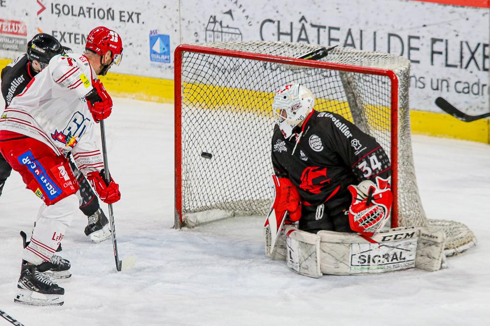 Amiens  3 - 4 Grenoble 