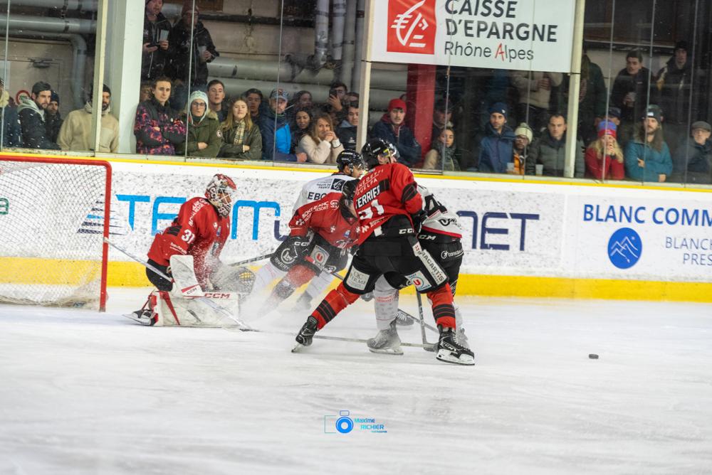 Chamonix  5 - 4 Amiens 