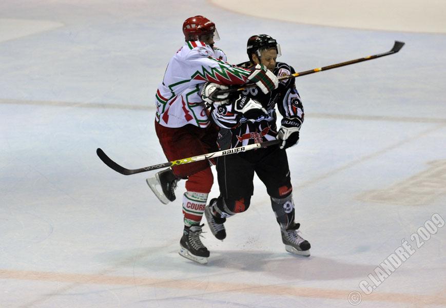 Mulhouse 2 - 3 Courbevoie 