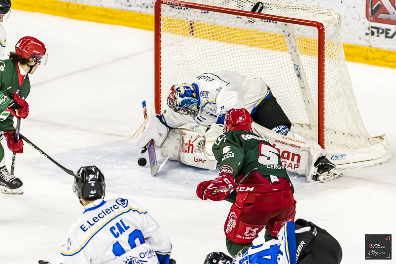 Cergy-Pontoise 2 - 3 Gap 