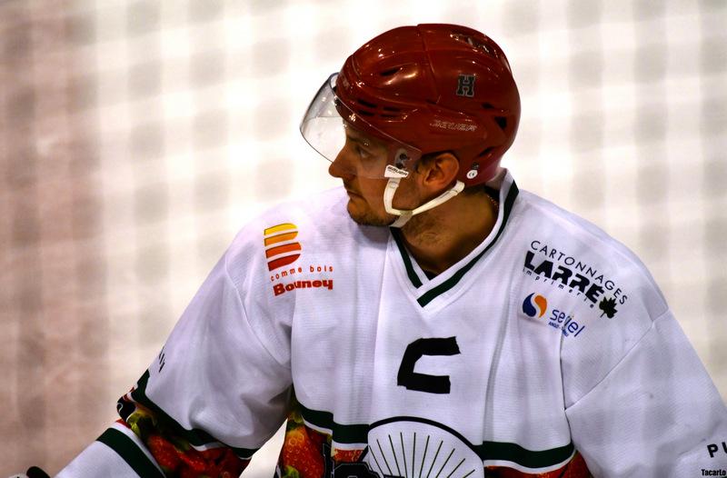 Rennes 0 - 12 Anglet II