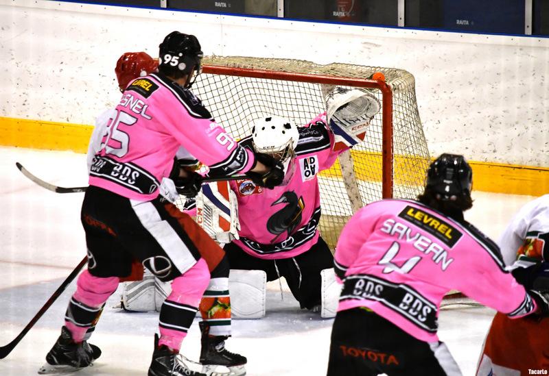 Rennes 0 - 12 Anglet II