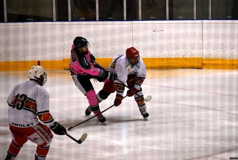 Rennes 0 - 12 Anglet II